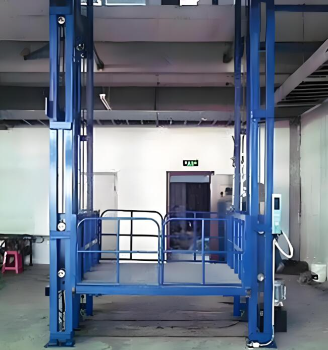 万冲镇导轨式升降货梯